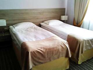 Отель Optima Kherson Херсон Классический двухместный номер с 2 отдельными кроватями-3